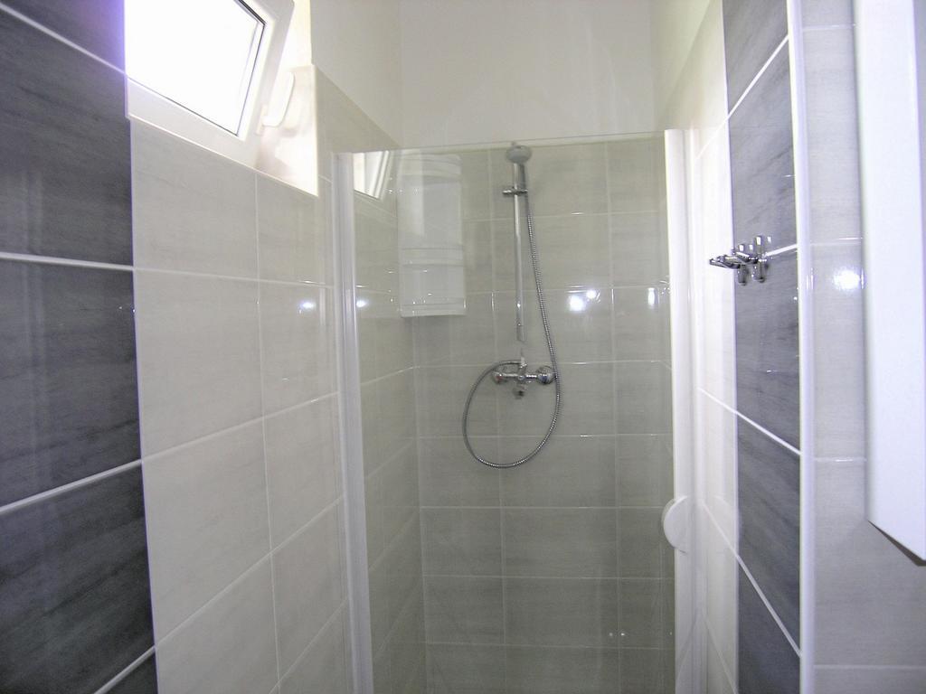 Apartments Sokolovic クルク 部屋 写真