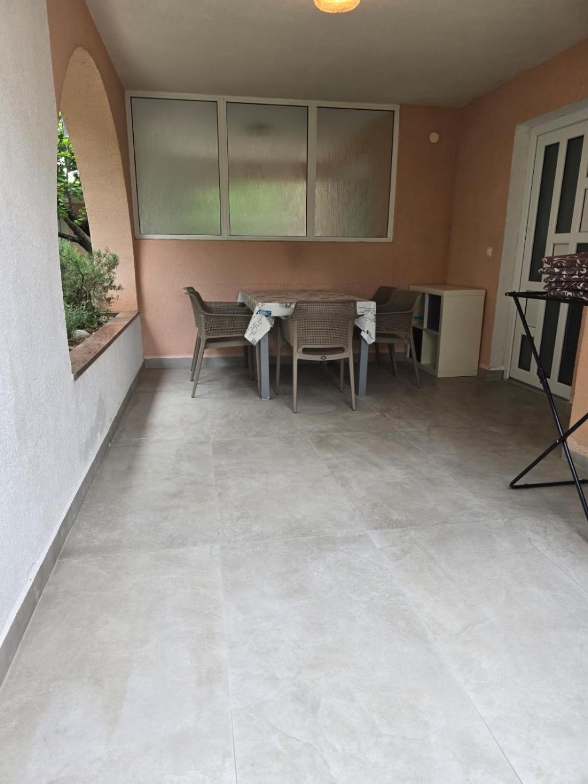 Apartments Sokolovic クルク エクステリア 写真