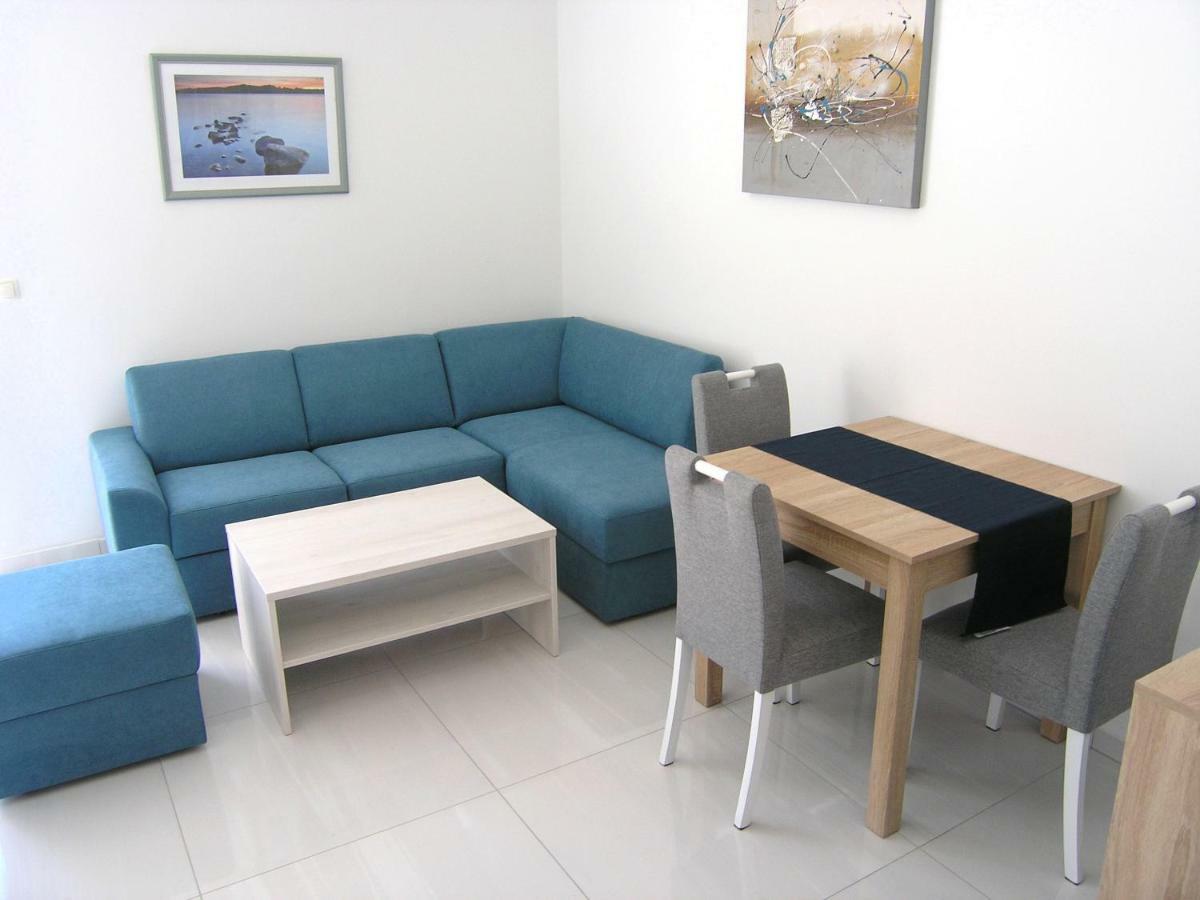 Apartments Sokolovic クルク エクステリア 写真