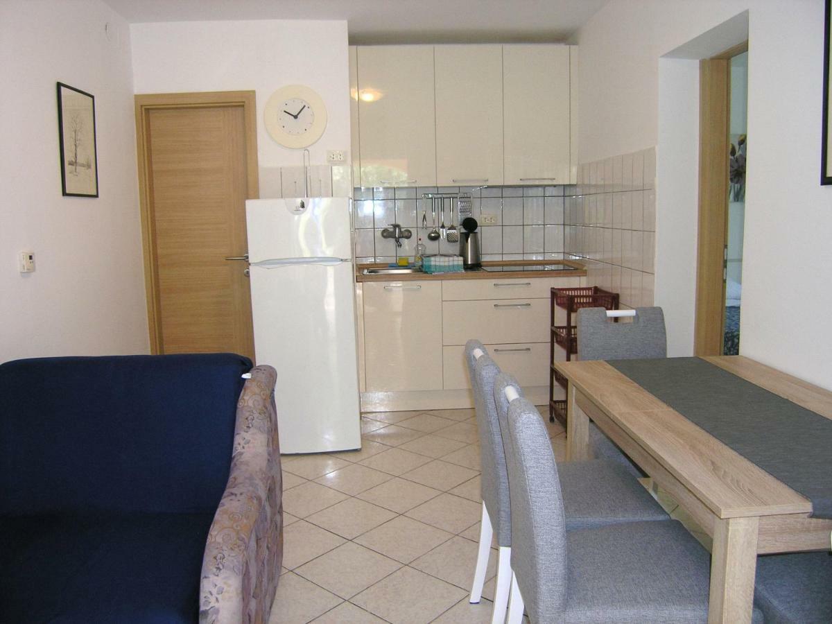 Apartments Sokolovic クルク エクステリア 写真