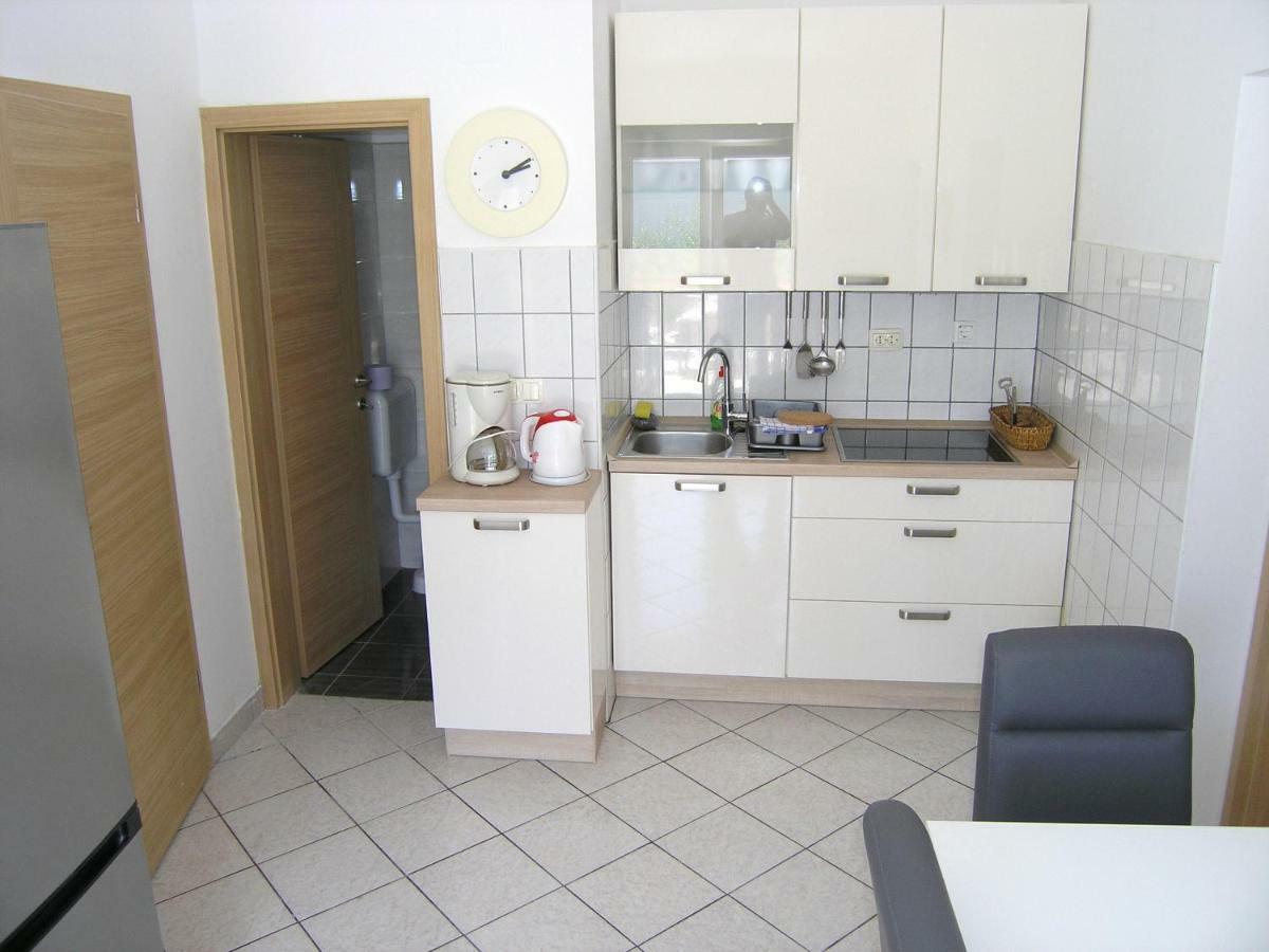 Apartments Sokolovic クルク エクステリア 写真