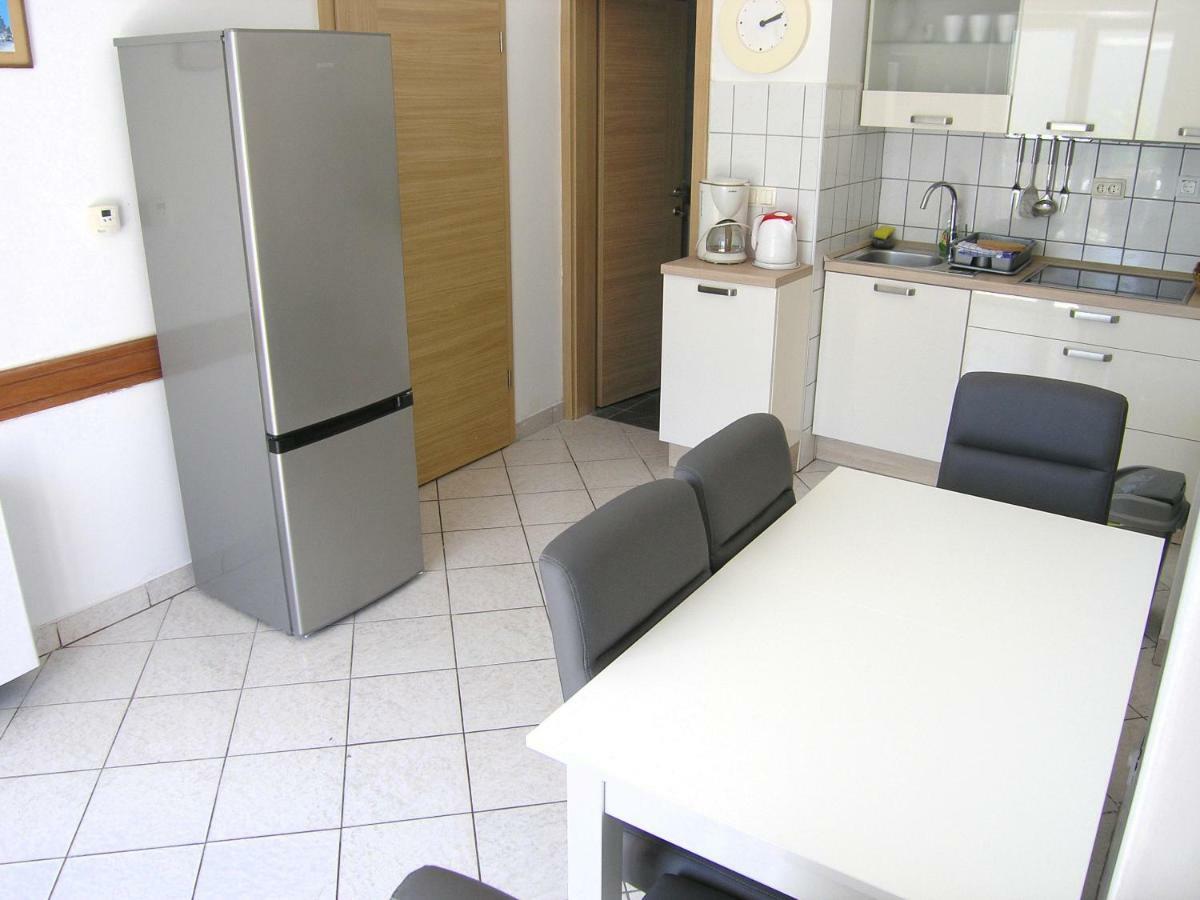 Apartments Sokolovic クルク エクステリア 写真